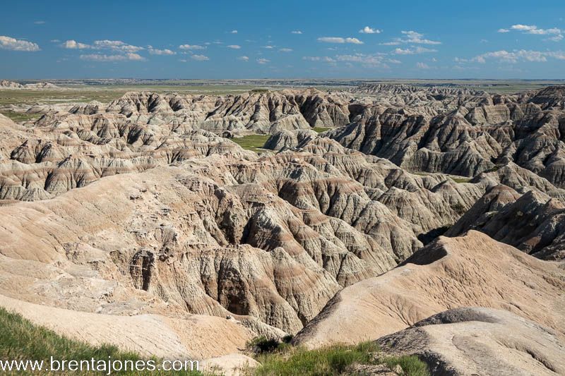 A Visual Journey Through the Badlands: Capturing the Rugged Beauty of South Dakota