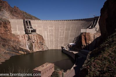 Exploring the Majesty of the Roosevelt Dam: A Photo Journey through Arizona's Iconic Landmark